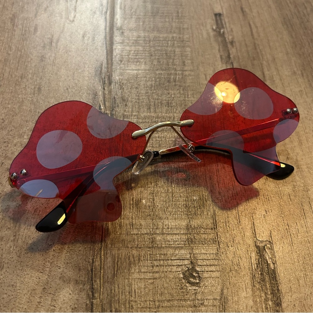 mushroom sunglasses